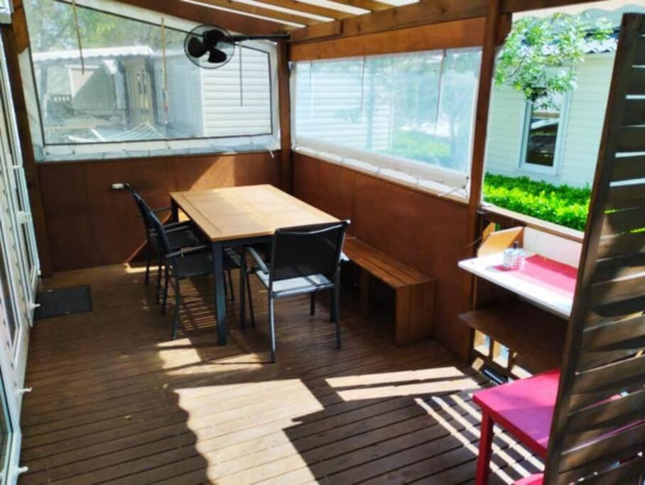 Mobil-Home VI 58 A Vias - La Carabasse - Camping Siblu Avec Piscine Exterior photo